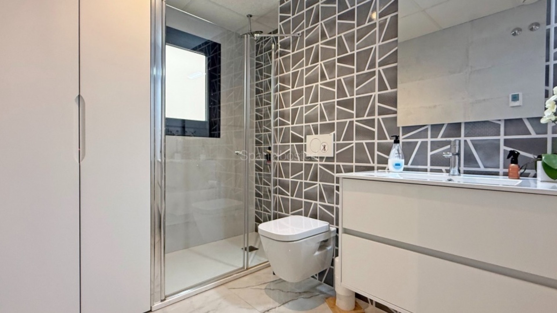 Resale - Apartment -
Los Altos