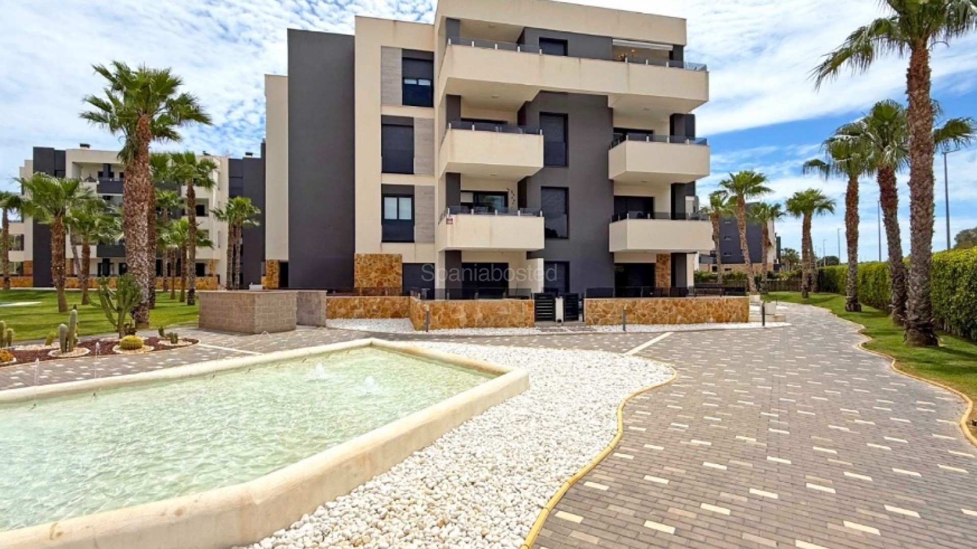 Resale - Apartment -
Los Altos