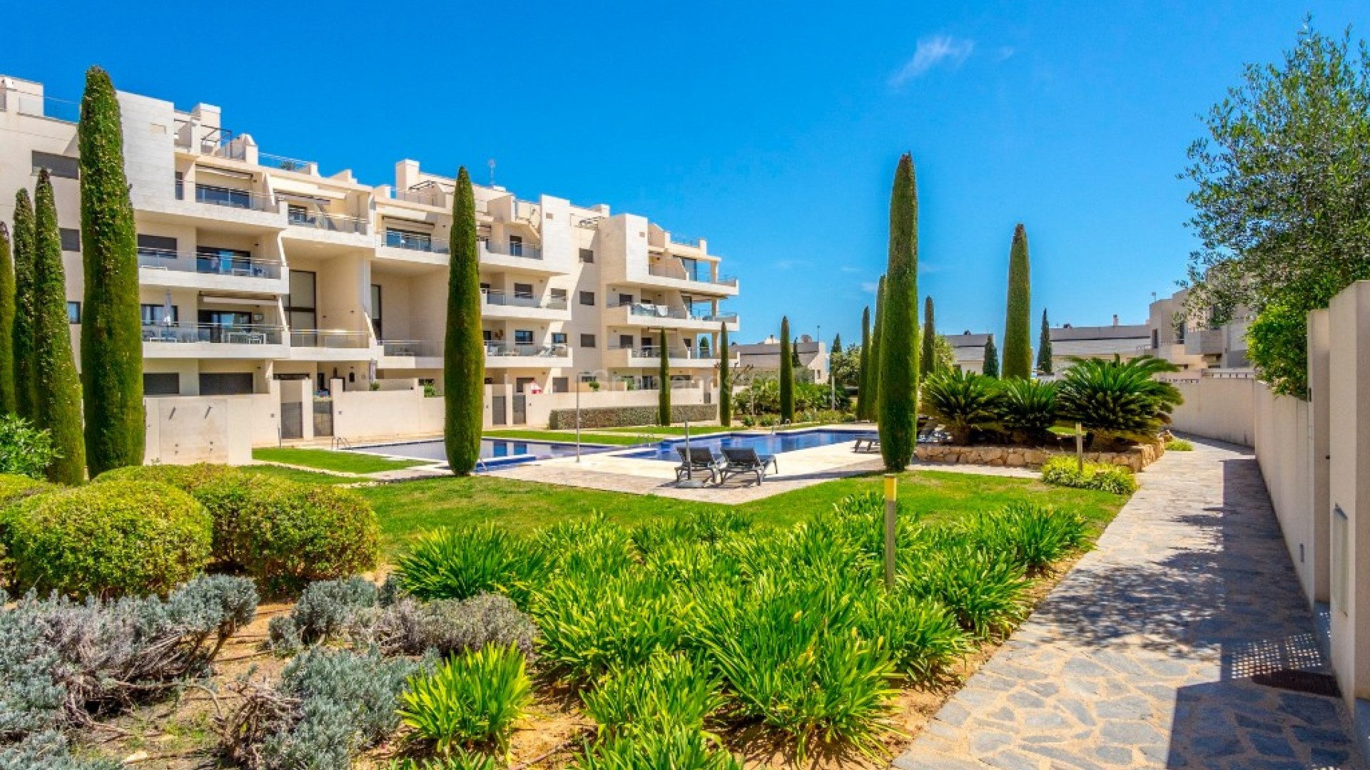 Resale - Apartment -
Los Dolses