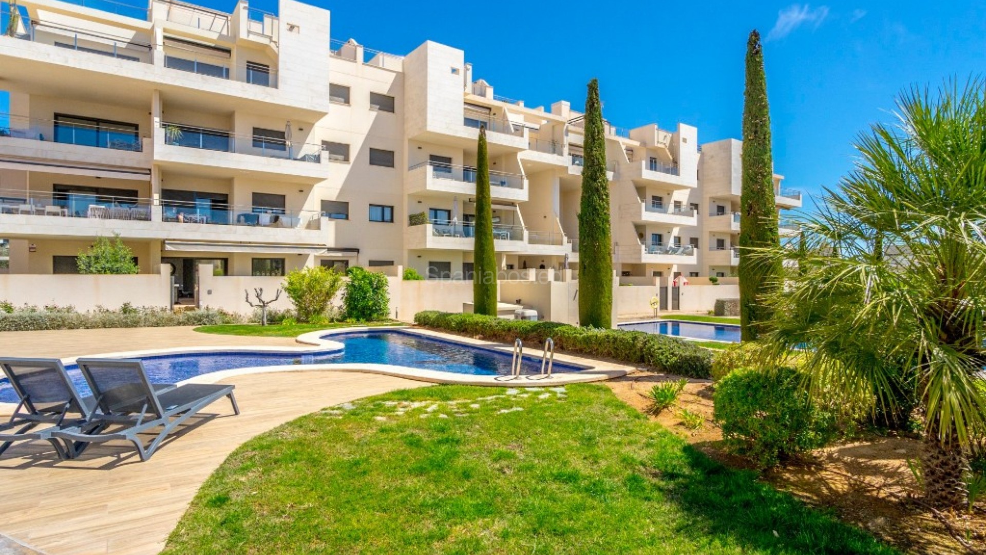 Resale - Apartment -
Los Dolses