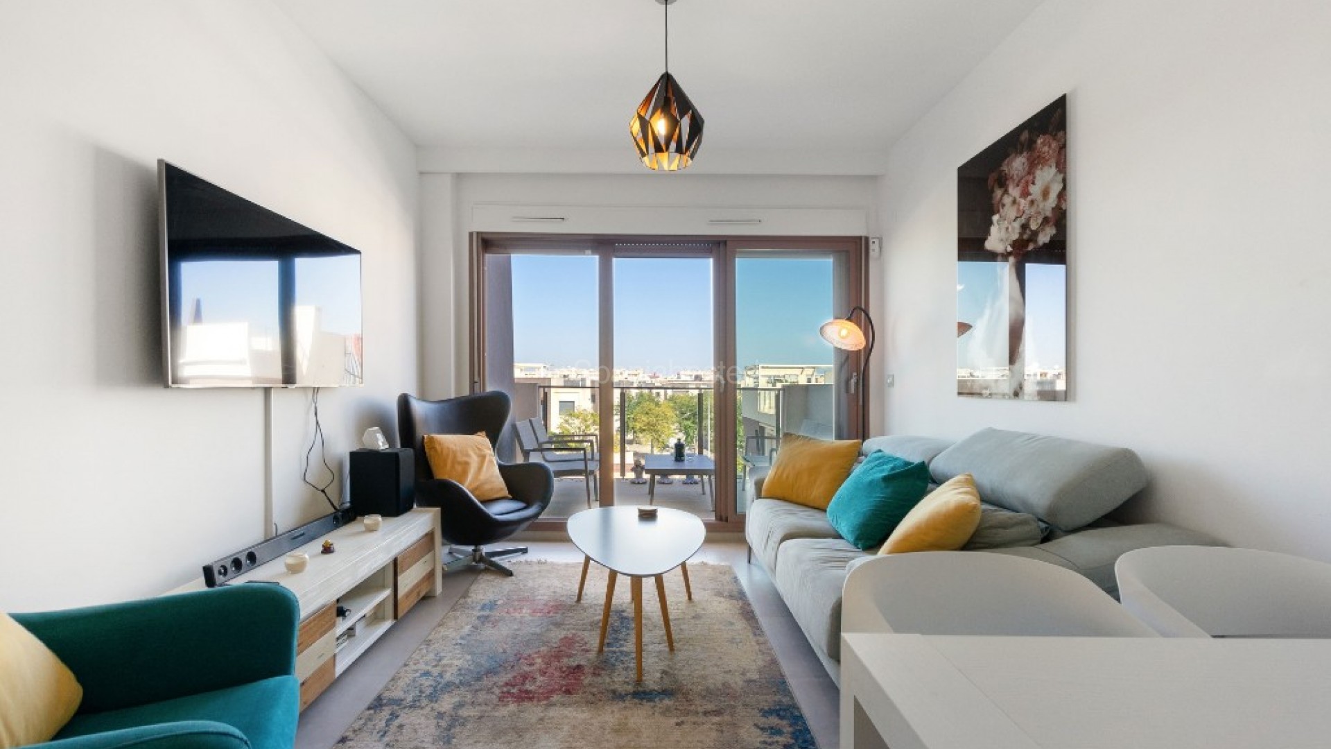 Resale - Apartment -
Mil Palmeras