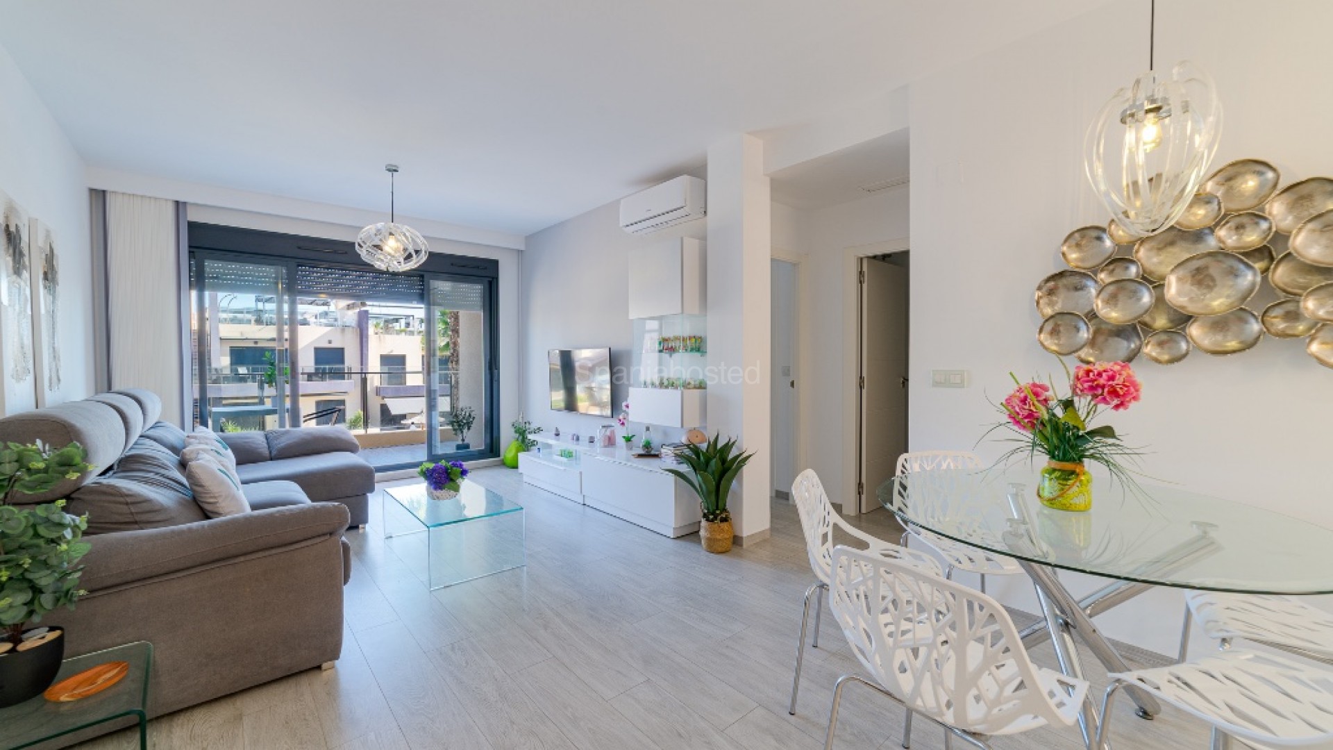 Resale - Apartment -
Mil Palmeras