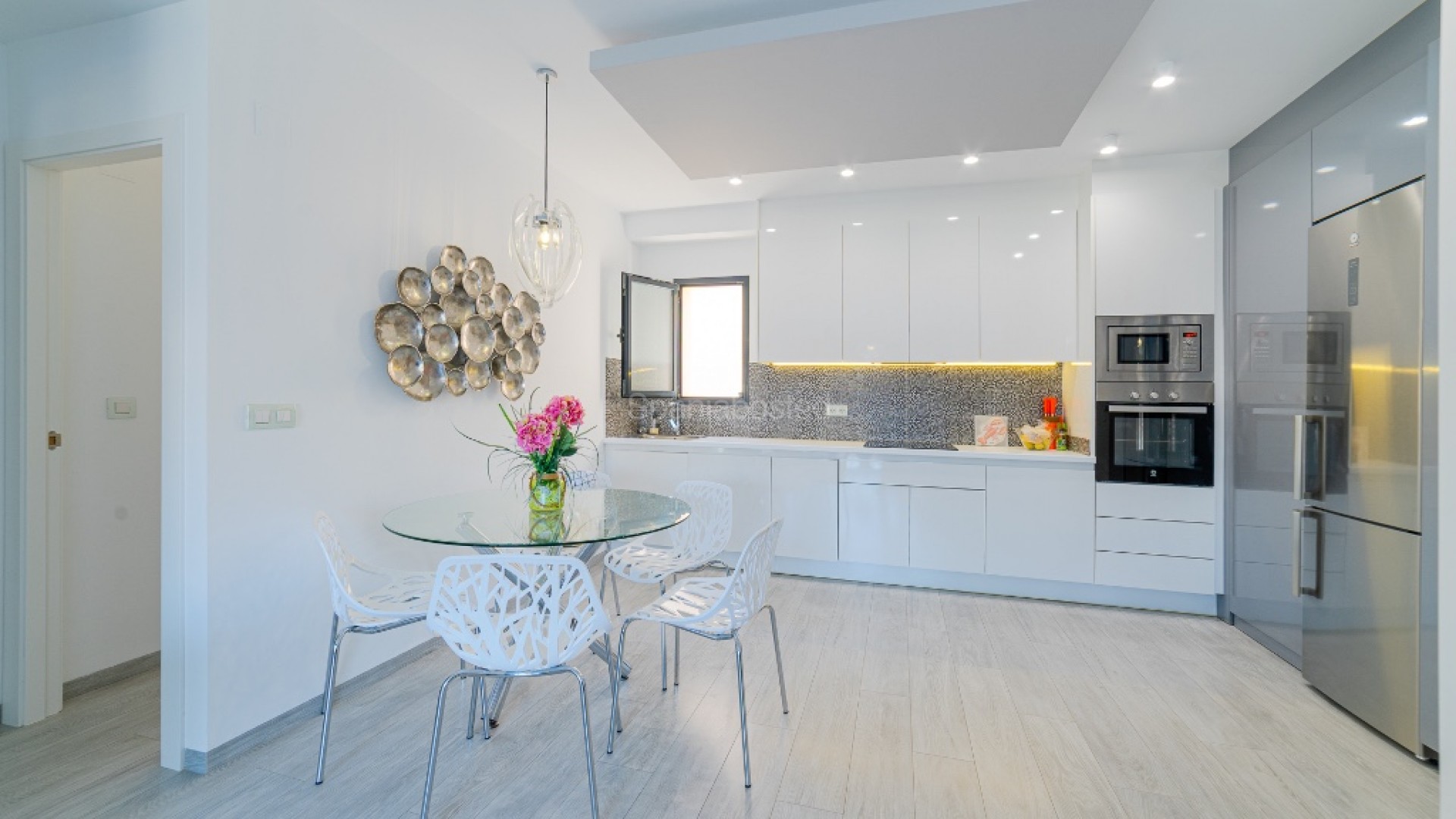 Resale - Apartment -
Mil Palmeras