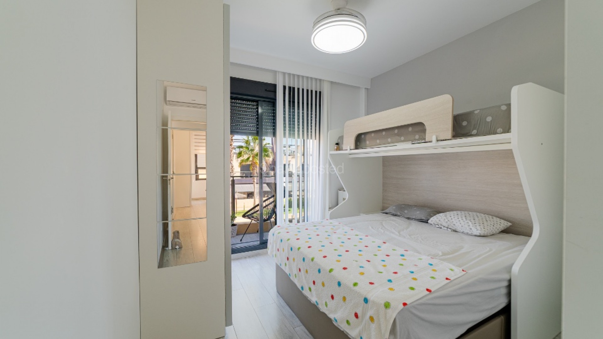 Resale - Apartment -
Mil Palmeras