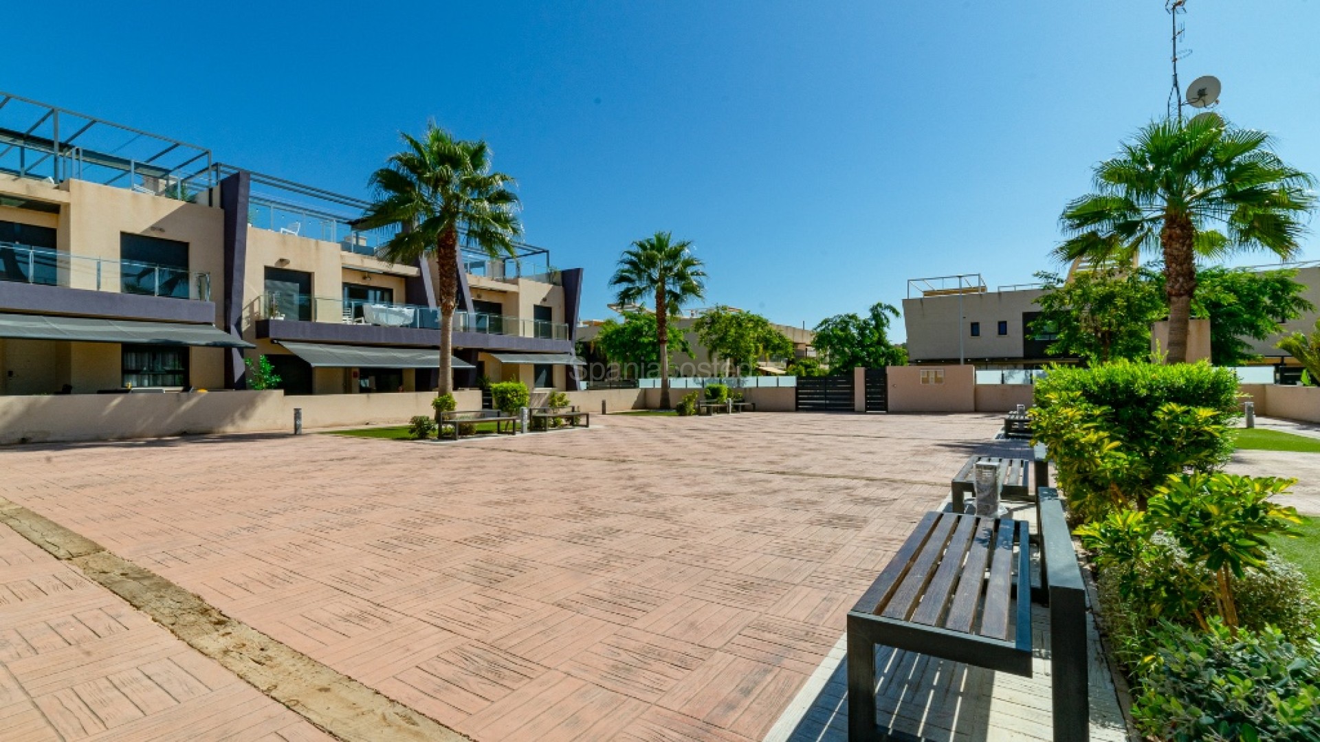 Resale - Apartment -
Mil Palmeras