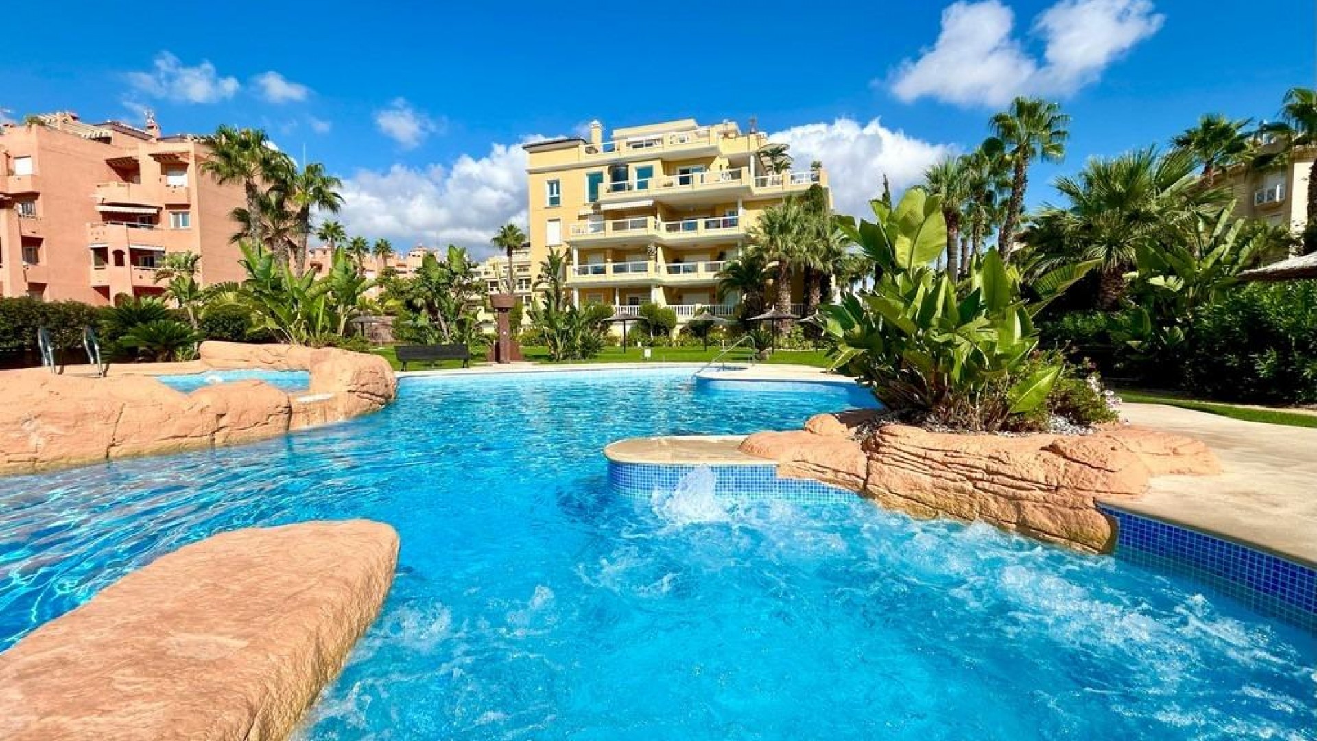 Resale - Apartment -
Orihuela Costa - Aguamarina
