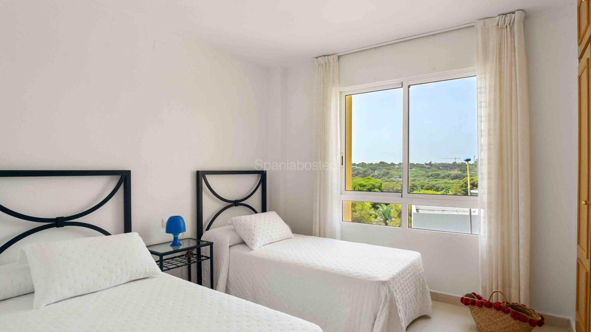 Resale - Apartment -
Orihuela Costa - Campoamor