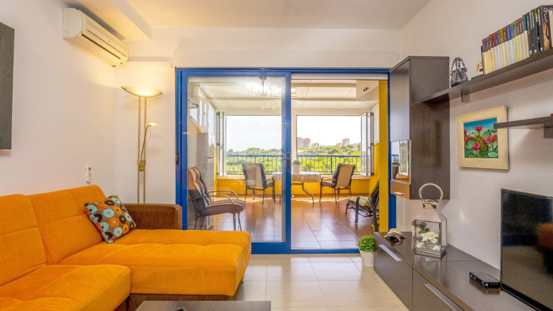 Resale - Apartment -
Orihuela Costa - Campoamor