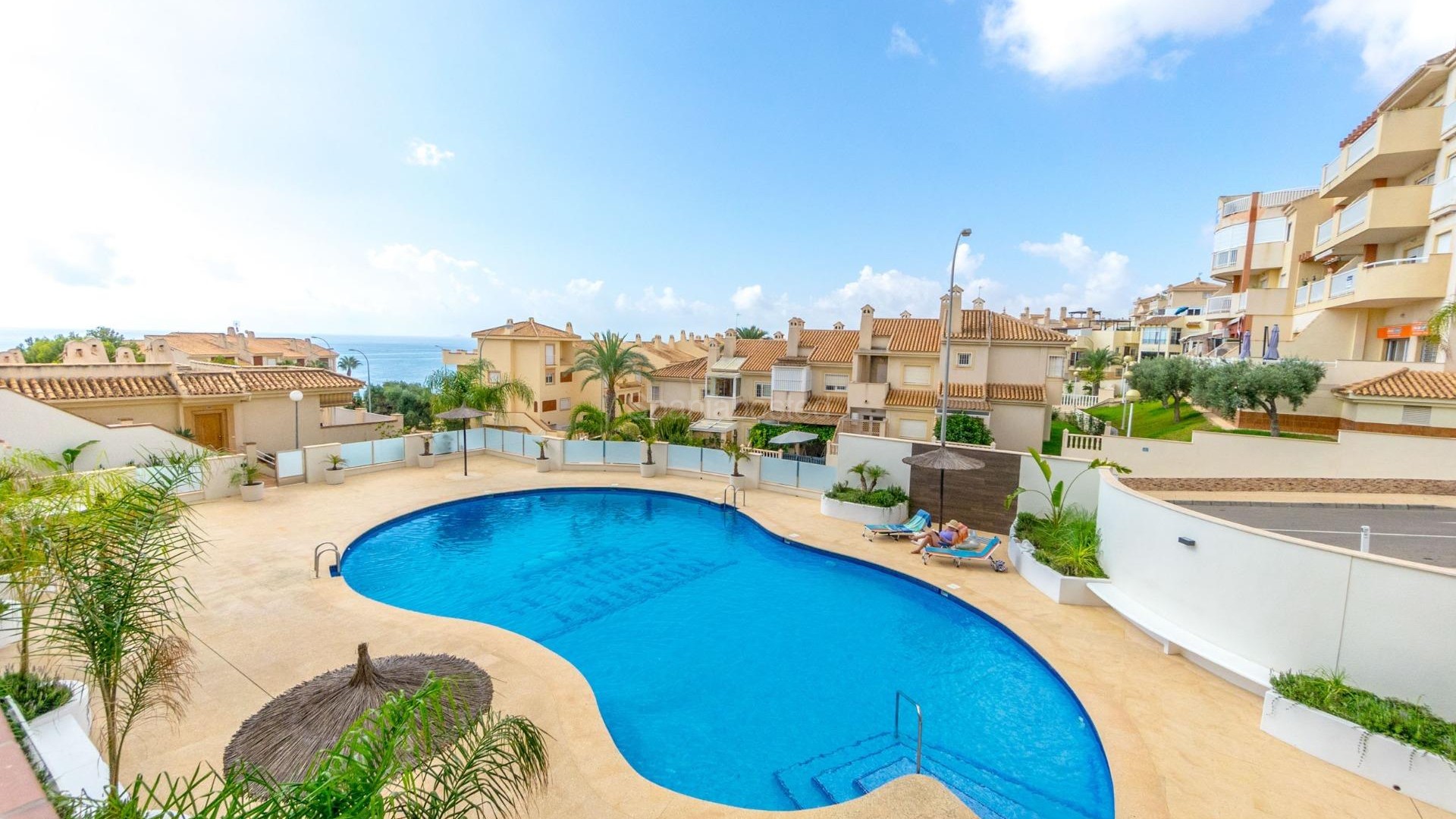 Resale - Apartment -
Orihuela Costa - Campoamor