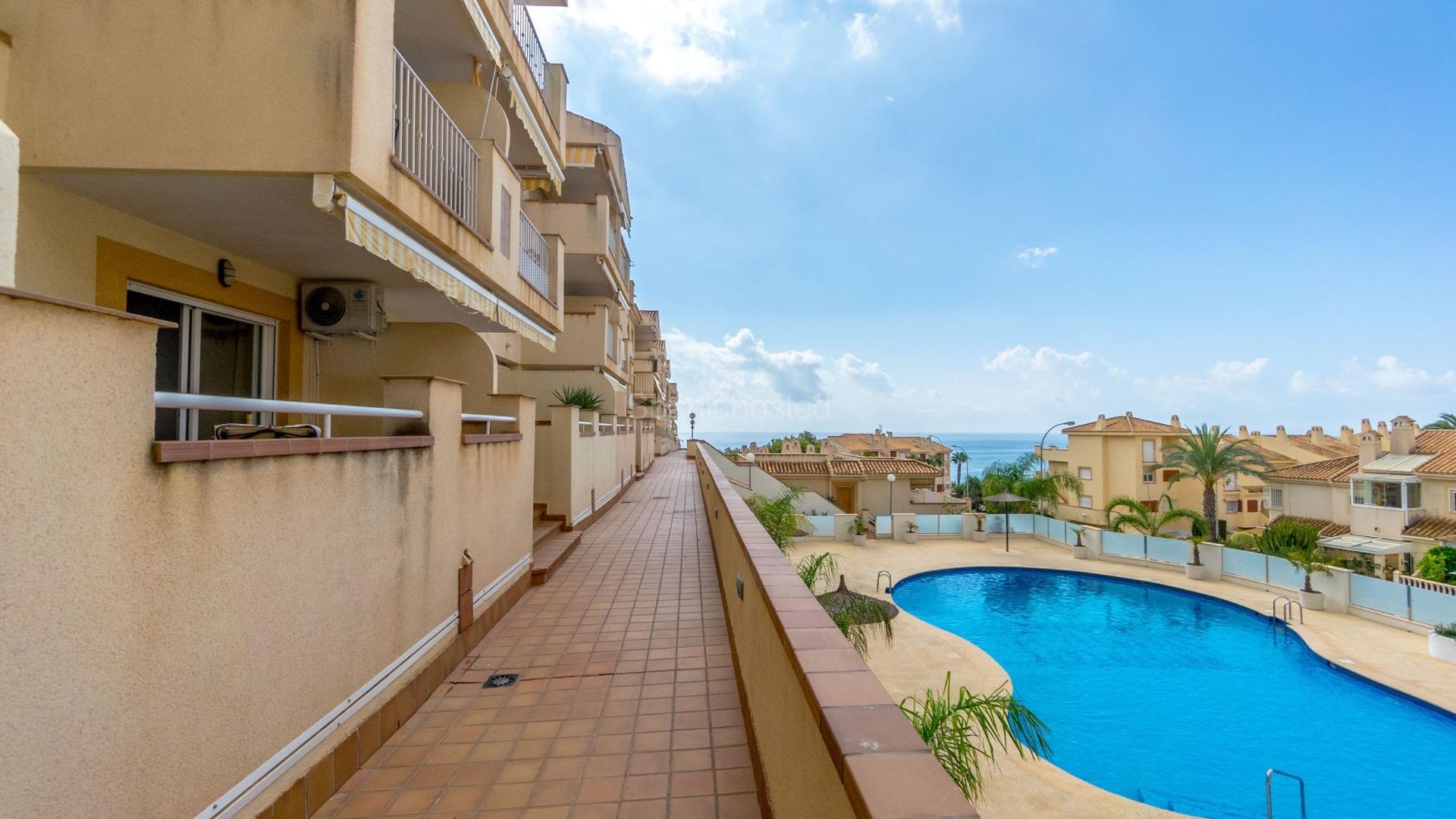 Resale - Apartment -
Orihuela Costa - Campoamor