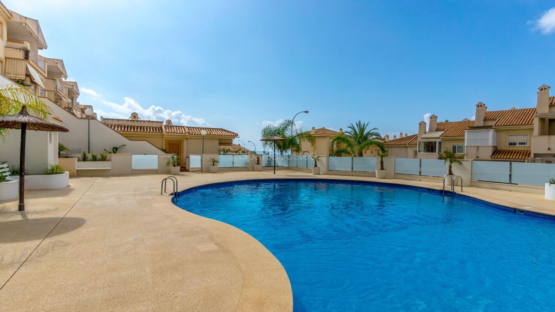 Resale - Apartment -
Orihuela Costa - Campoamor