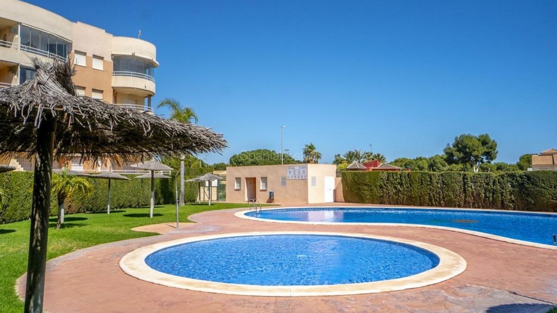 Resale - Apartment -
Orihuela Costa - Campoamor