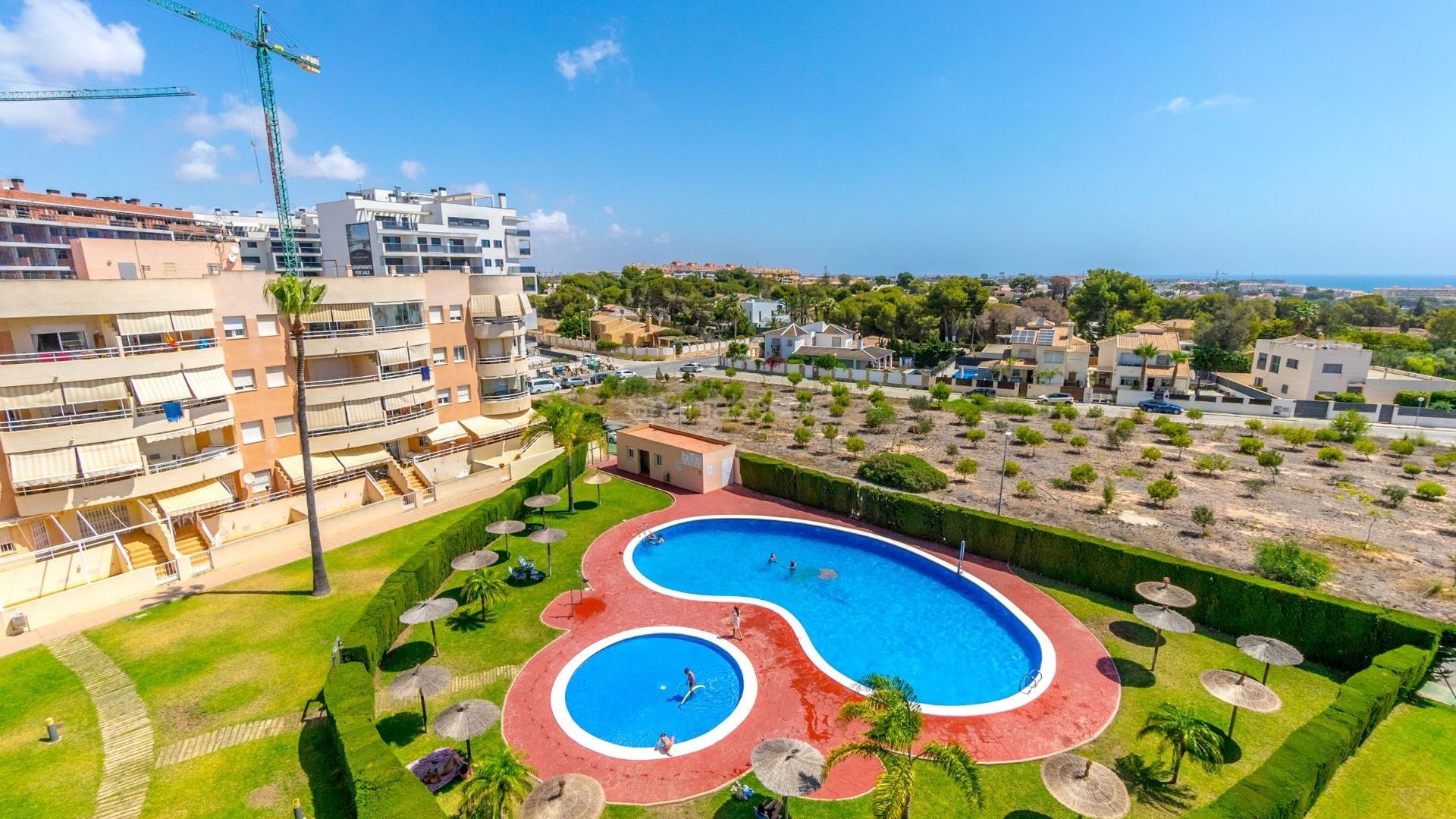 Resale - Apartment -
Orihuela Costa - Campoamor