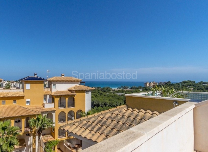 Resale - Apartment -
Orihuela Costa - Campoamor