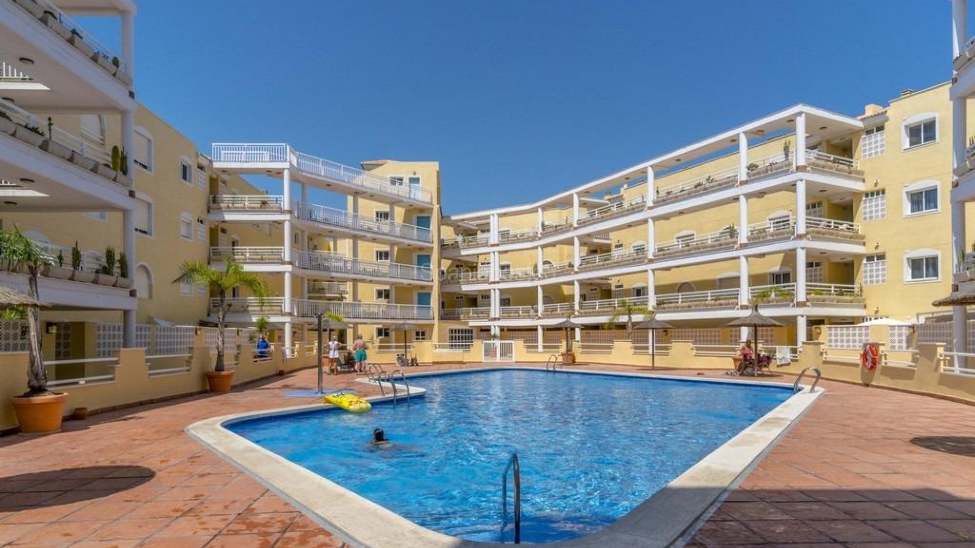 Resale - Apartment -
Orihuela Costa - Campoamor