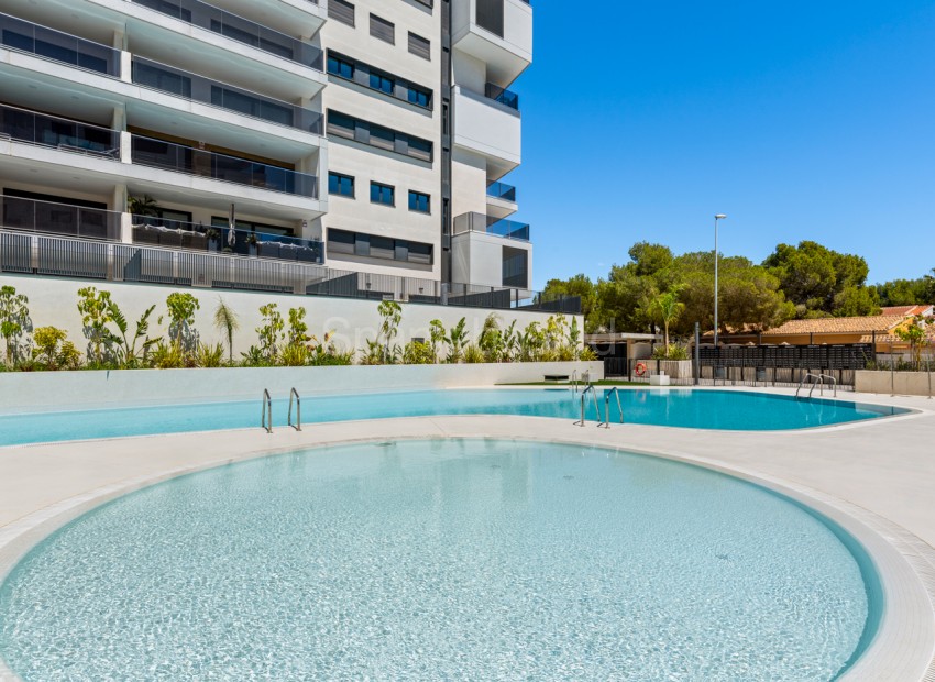 Resale - Apartment -
Orihuela Costa - Campoamor