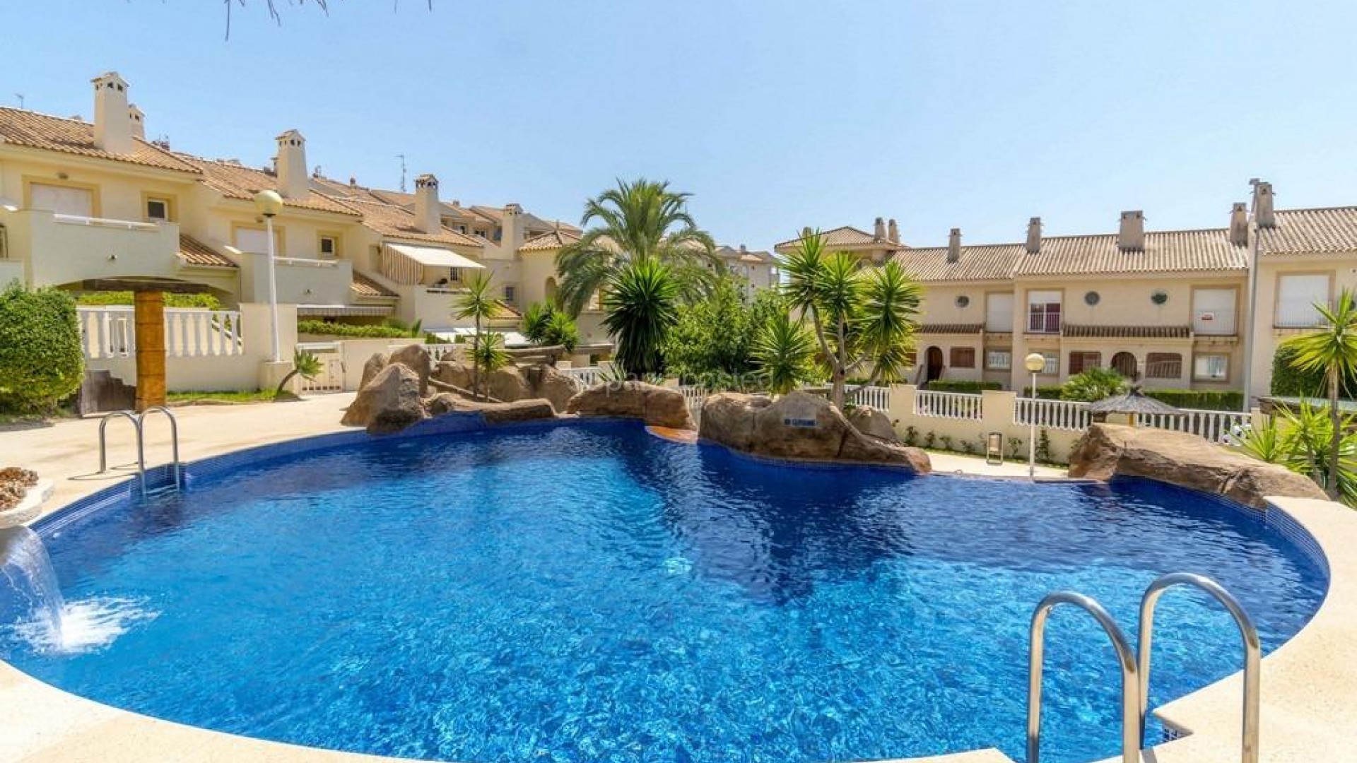 Resale - Apartment -
Orihuela Costa - Campoamor