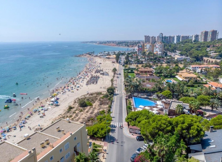 Resale - Apartment -
Orihuela Costa - Campoamor