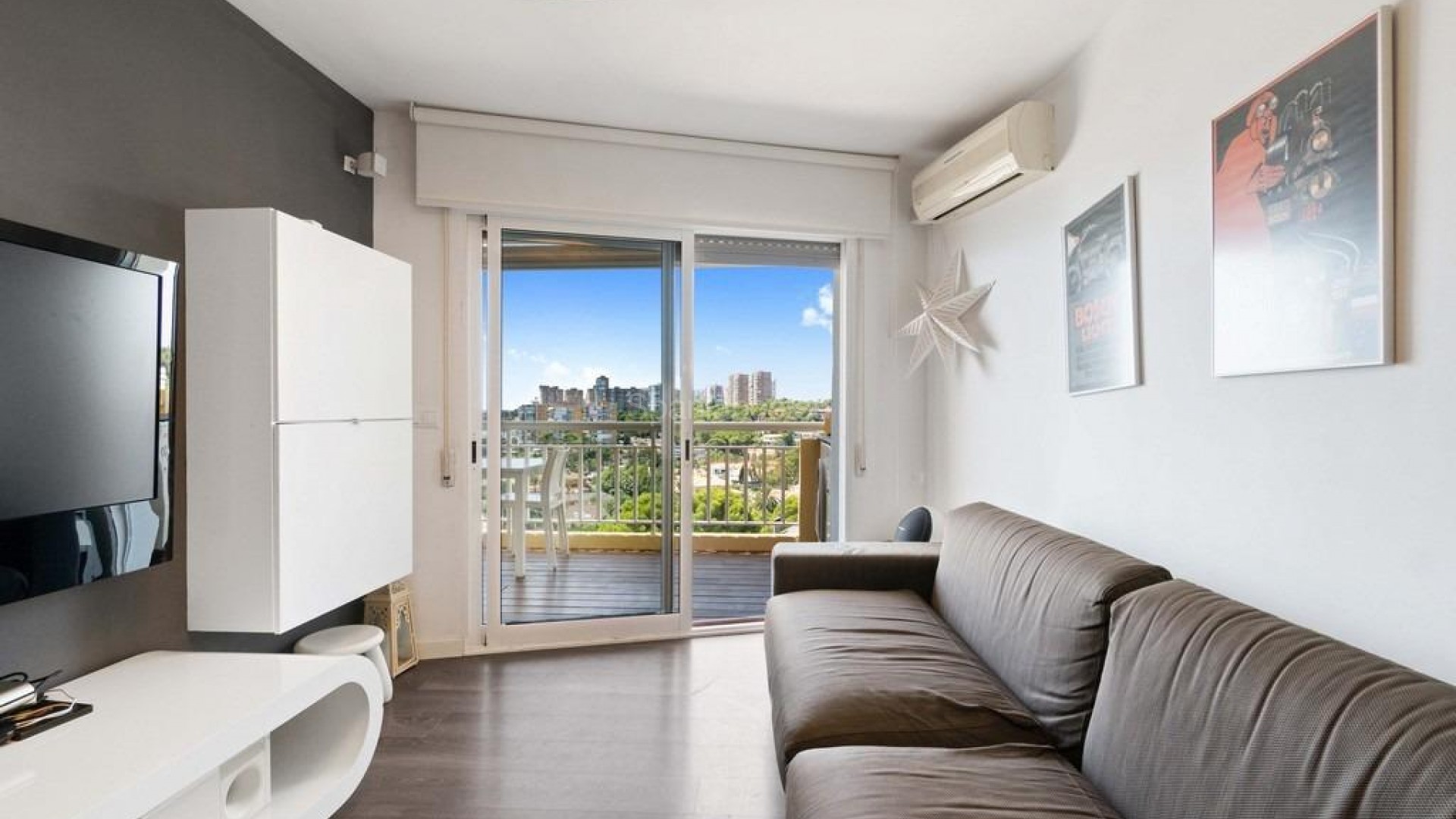 Resale - Apartment -
Orihuela Costa - Campoamor