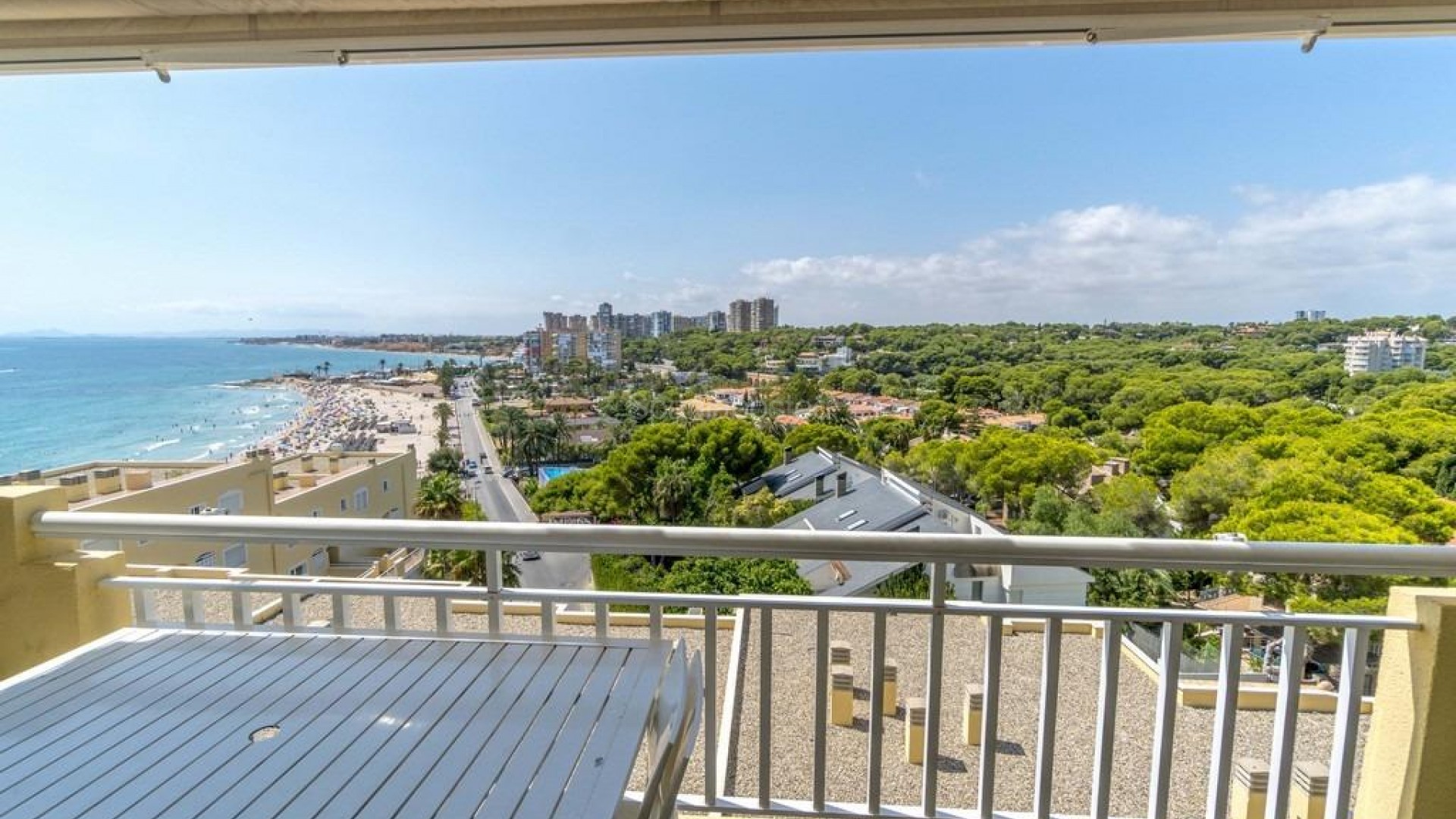 Resale - Apartment -
Orihuela Costa - Campoamor