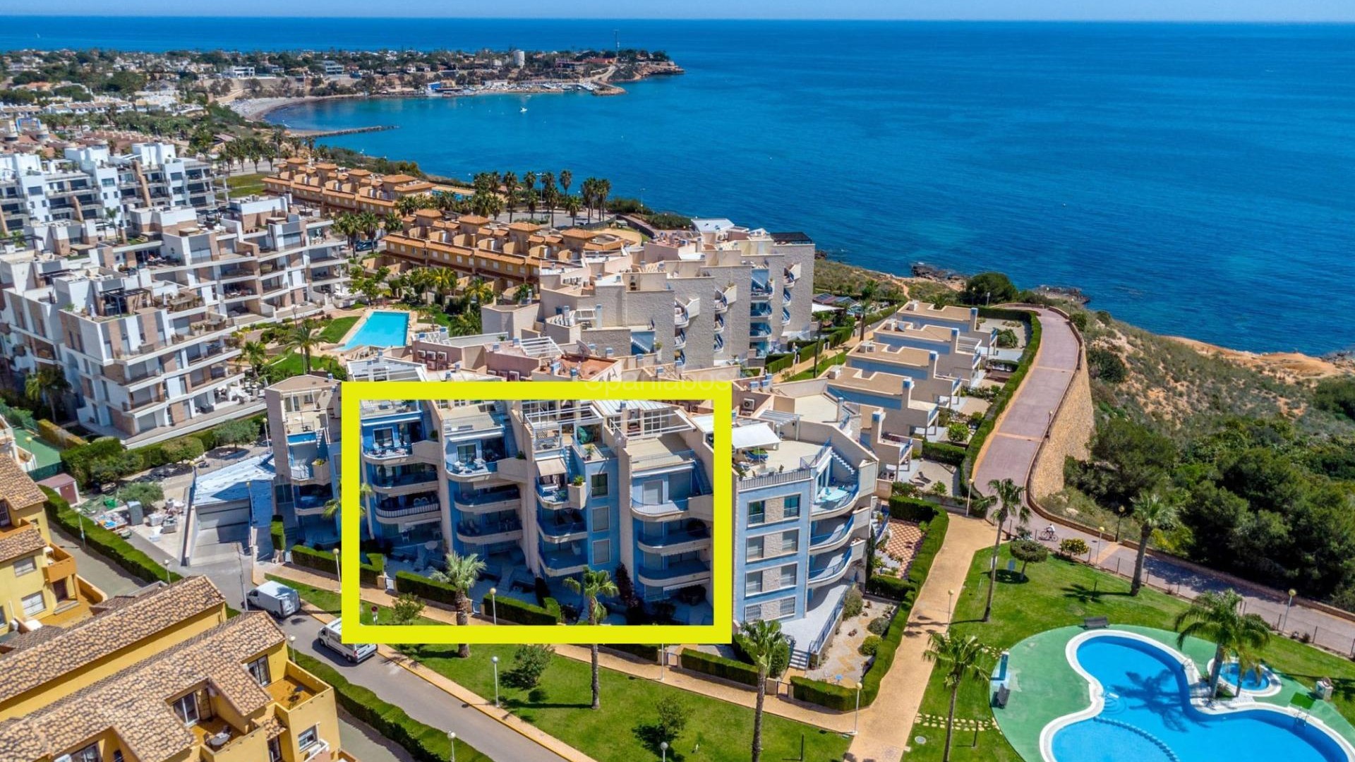Resale - Apartment -
Orihuela Costa - Campoamor