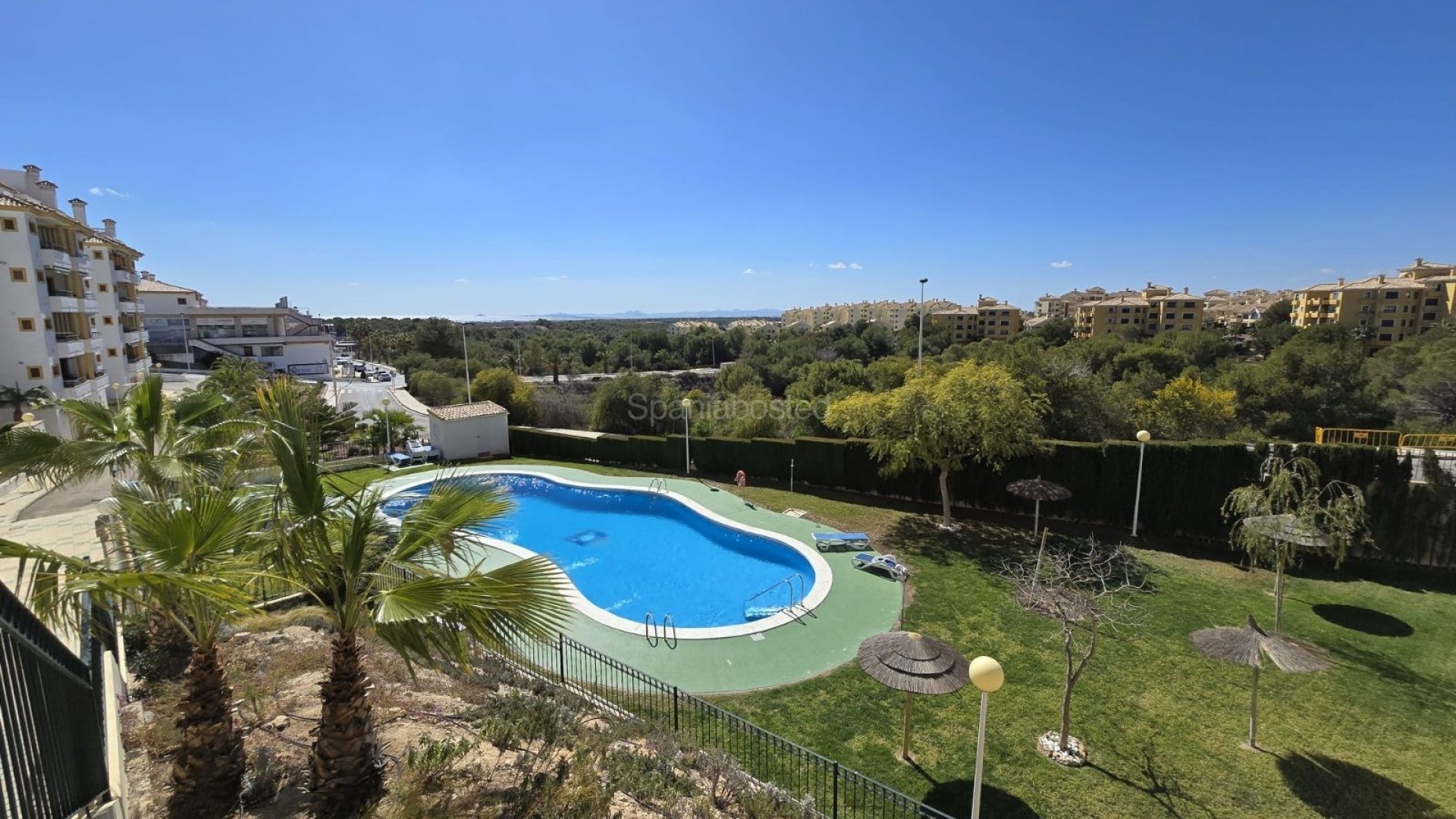 Resale - Apartment -
Orihuela-Costa - Campoamor