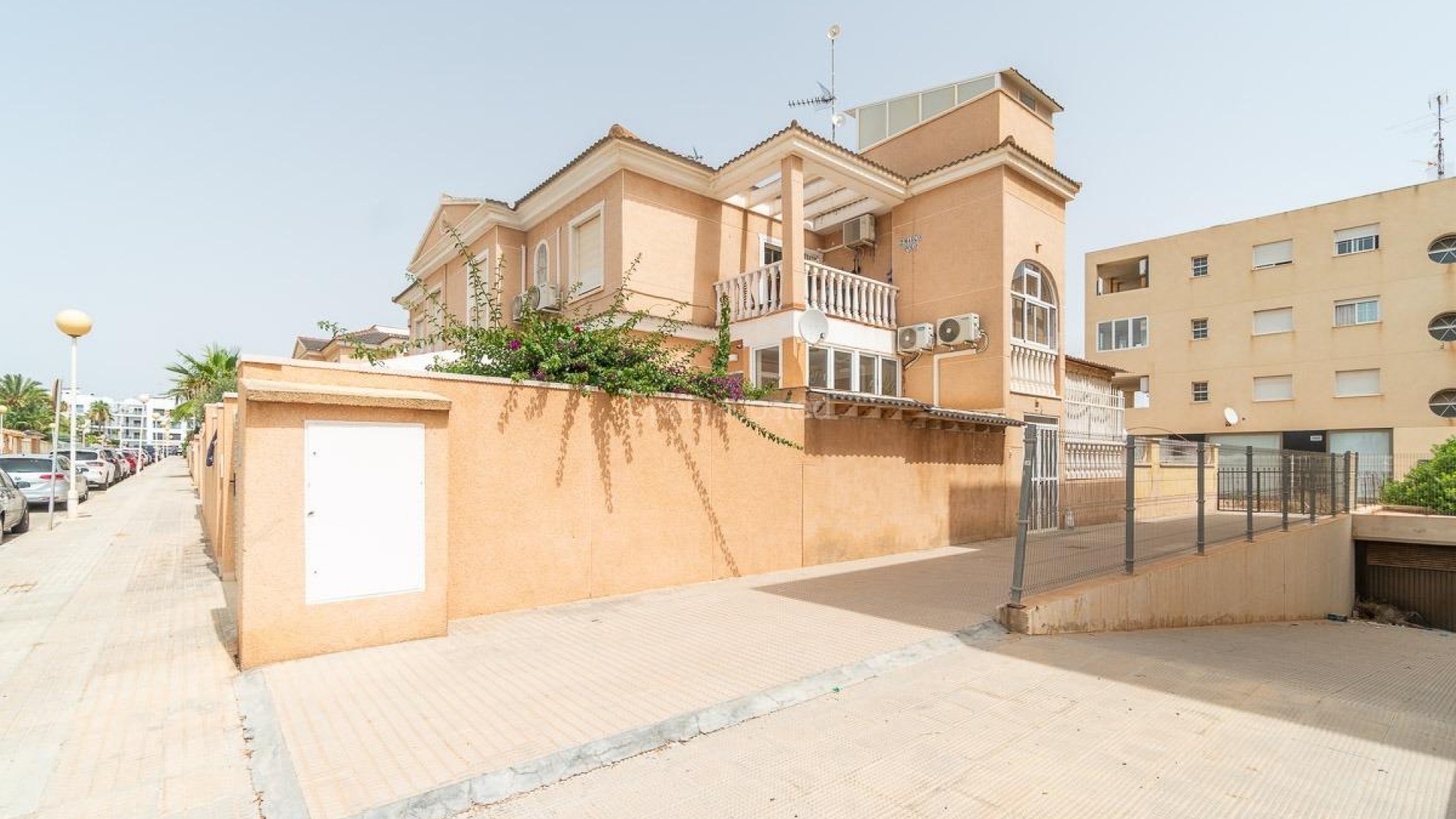 Resale - Apartment -
Orihuela Costa - La Zenia