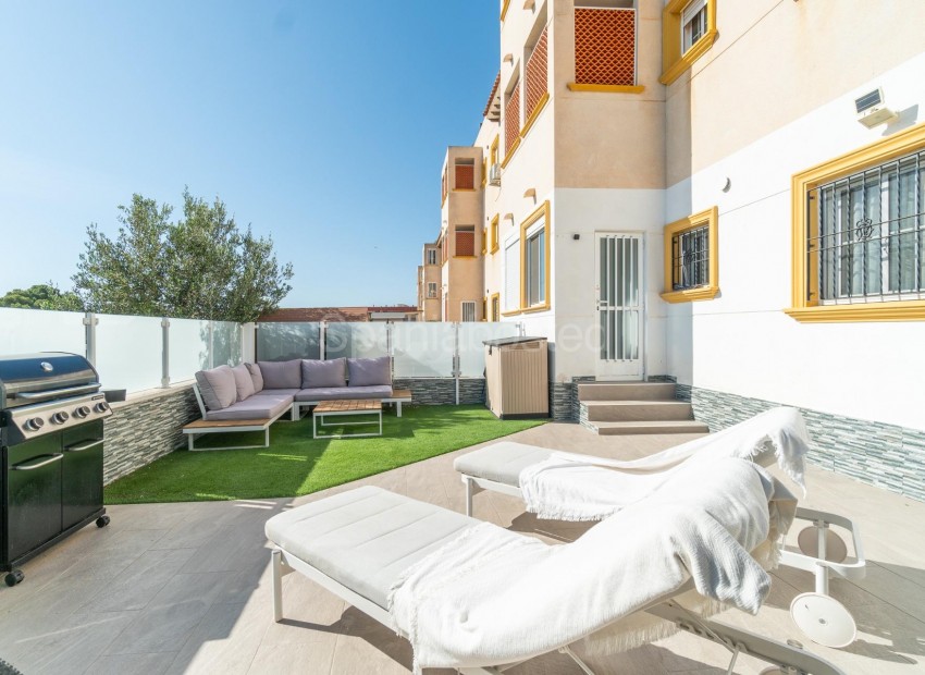 Resale - Apartment -
Orihuela Costa - Lomas de Cabo Roig