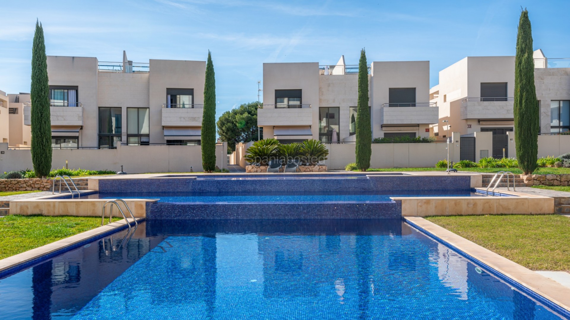 Resale - Apartment -
Orihuela Costa - Los Dolses