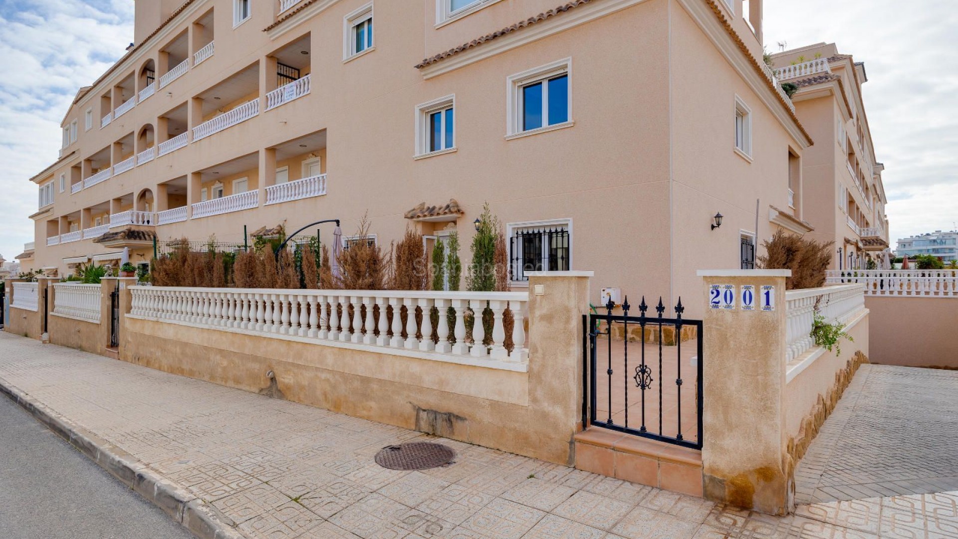 Resale - Apartment -
Orihuela-Costa - Los dolses