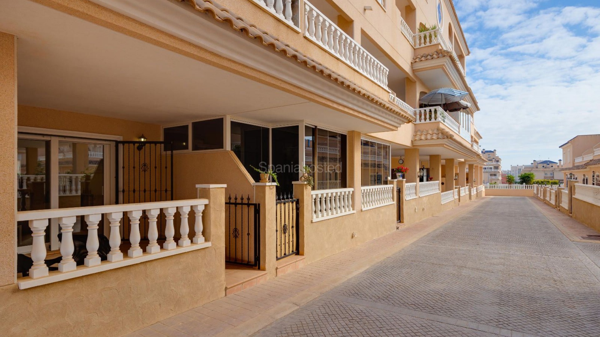 Resale - Apartment -
Orihuela-Costa - Los dolses