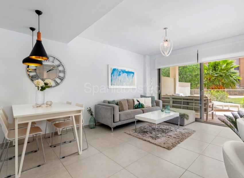 Resale - Apartment -
Orihuela Costa - Los Dolses