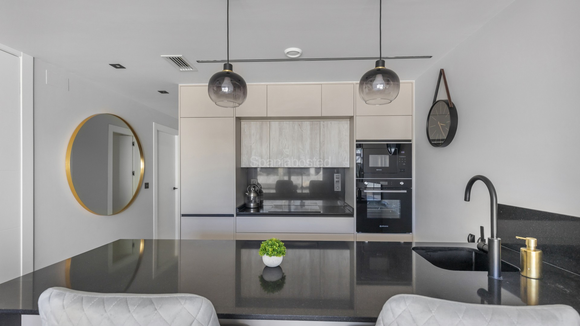 Resale - Apartment -
Orihuela Costa - Punta Prima