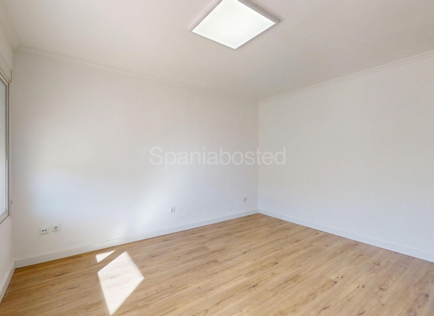 Resale - Apartment -
Orihuela Costa - Villamartín-Las Filipinas