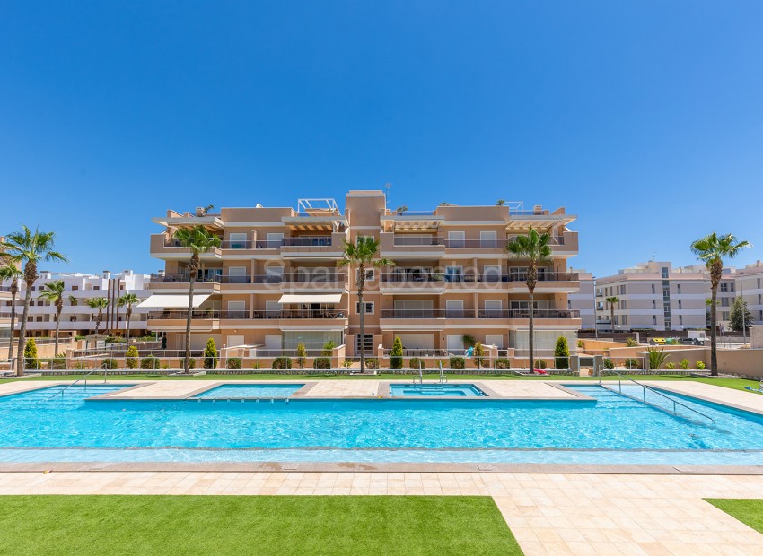 Resale - Apartment -
Orihuela Costa - Villamartin