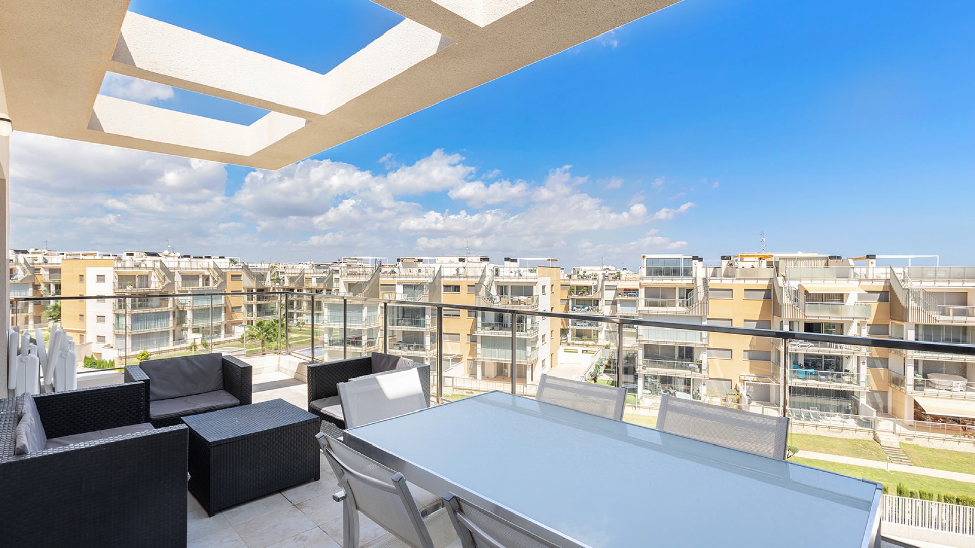 Resale - Apartment -
Orihuela Costa - Villamartin