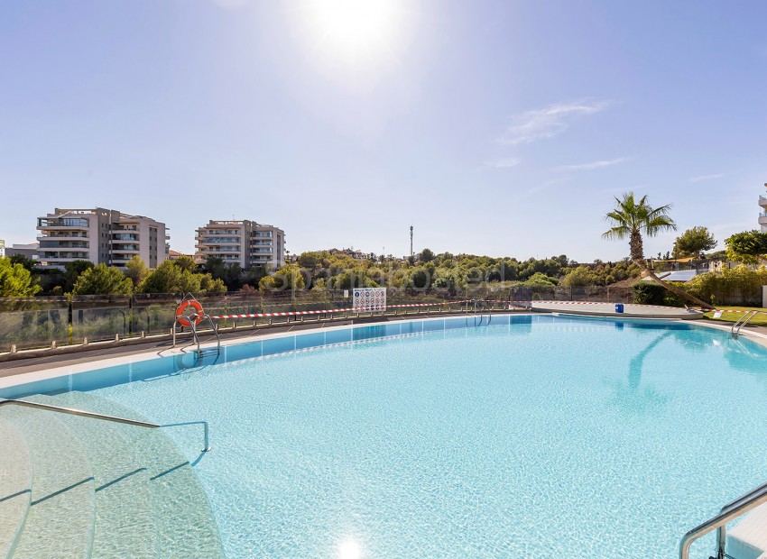 Resale - Apartment -
Orihuela Costa - Villamartin