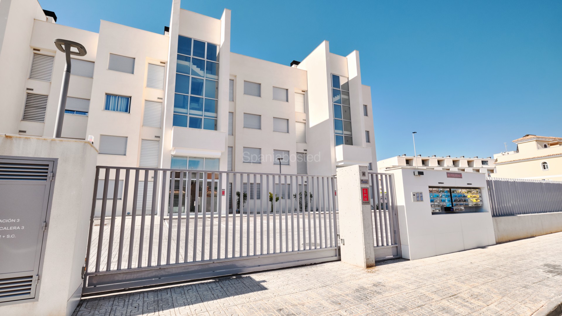 Resale - Apartment -
Orihuela Costa - Villamartin