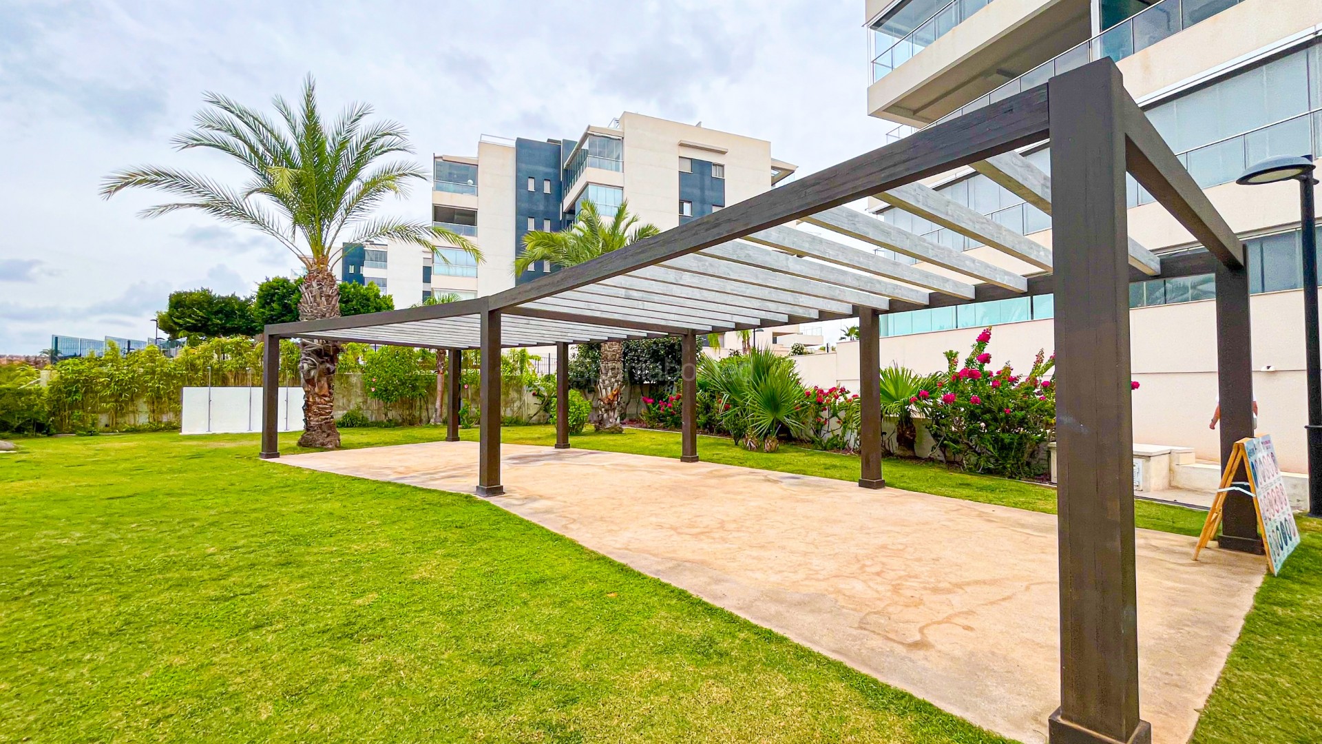 Resale - Apartment -
Orihuela Costa - Villamartin