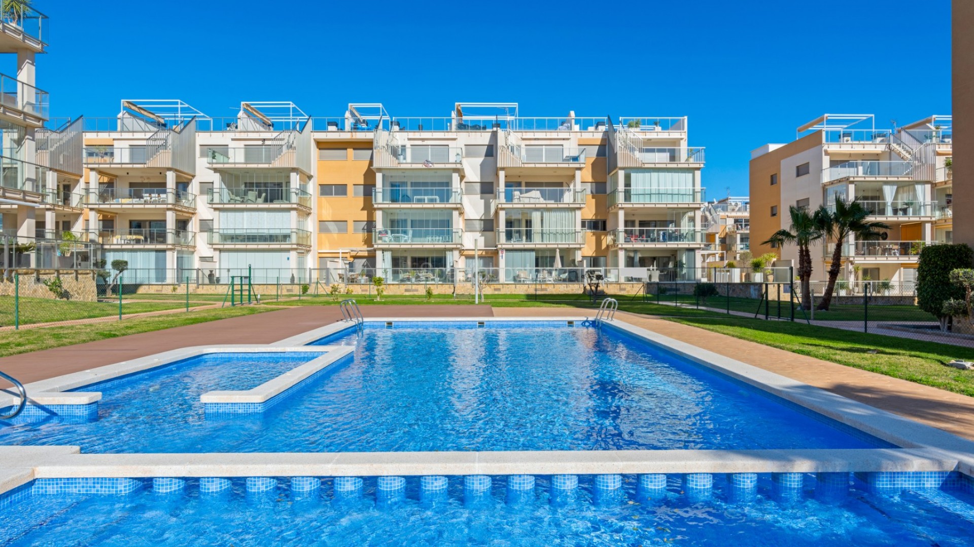 Resale - Apartment -
Orihuela Costa - Villamartin