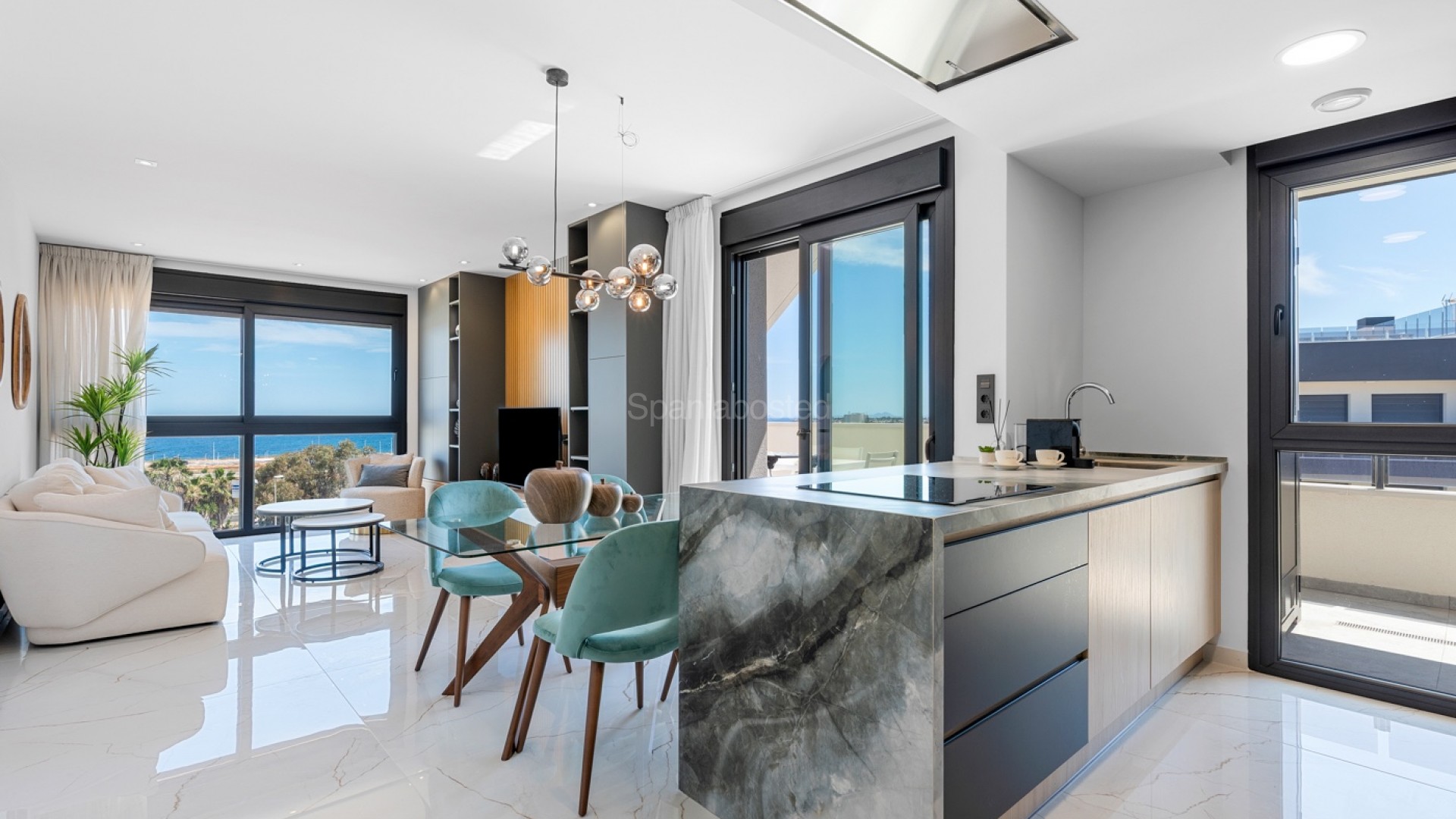 Resale - Apartment -
Orihuela Costa