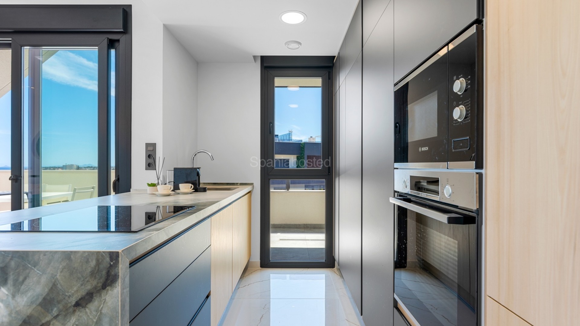 Resale - Apartment -
Orihuela Costa