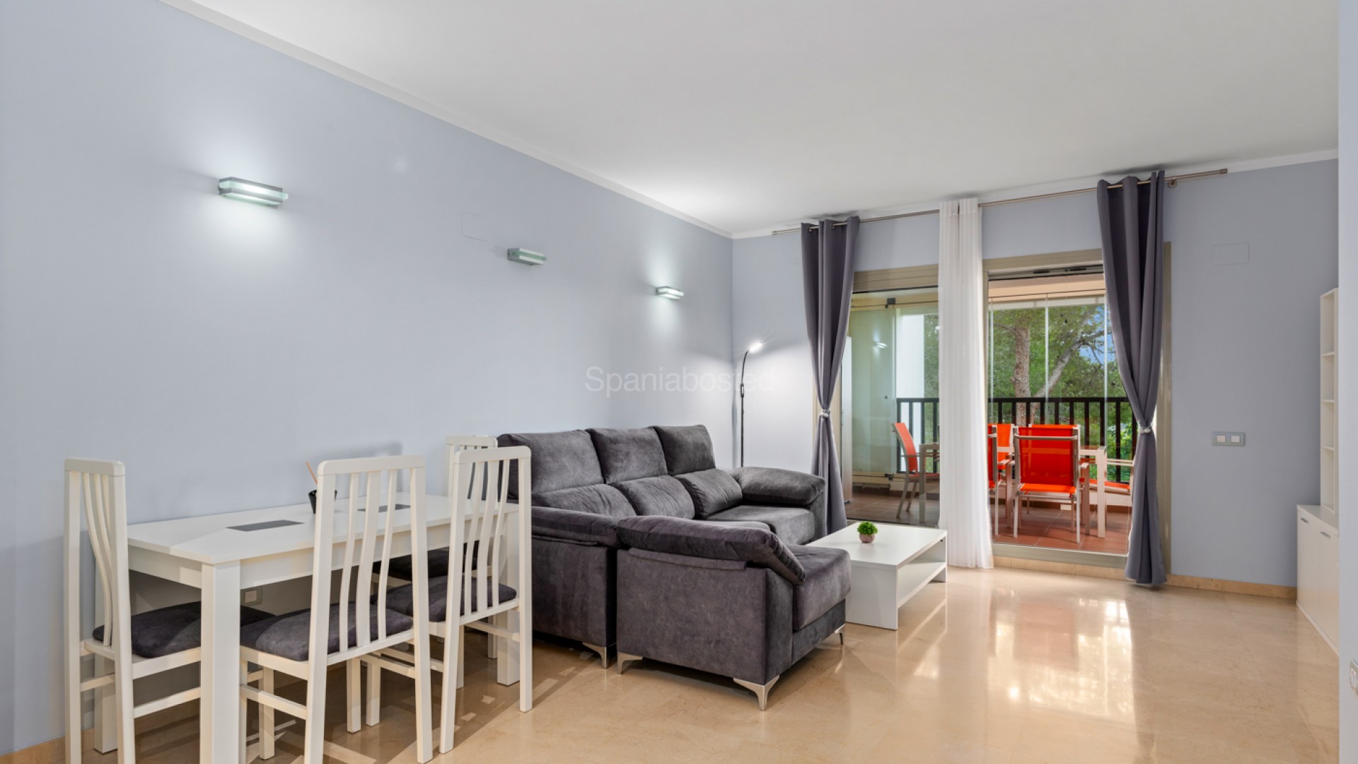 Resale - Apartment -
Orihuela - Las Colinas