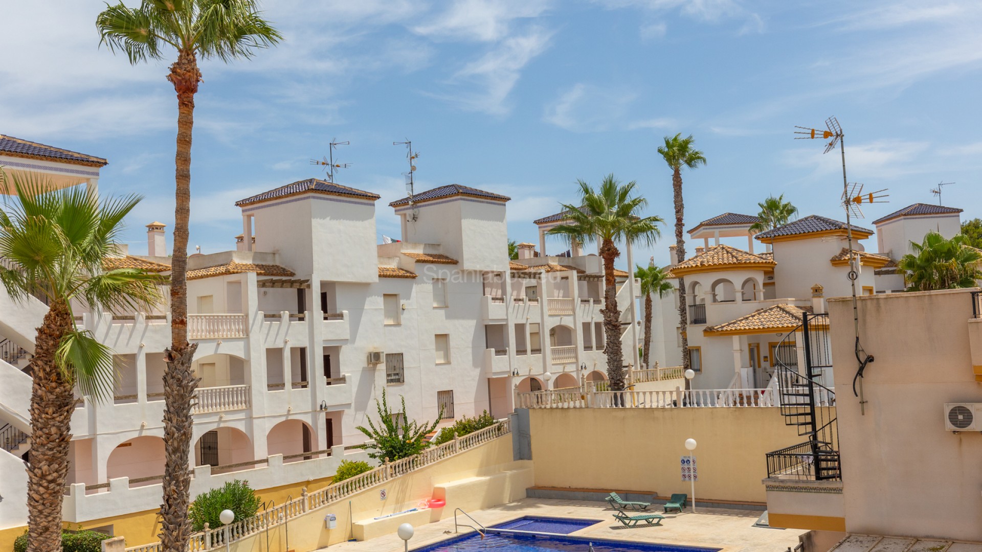 Resale - Apartment -
Orihuela - Villamartin