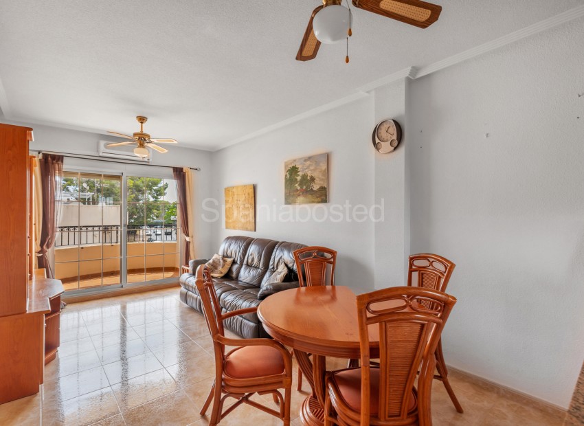 Resale - Apartment -
Orihuela - Villamartin