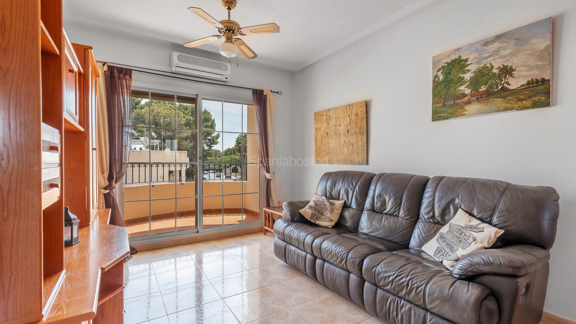 Resale - Apartment -
Orihuela - Villamartin