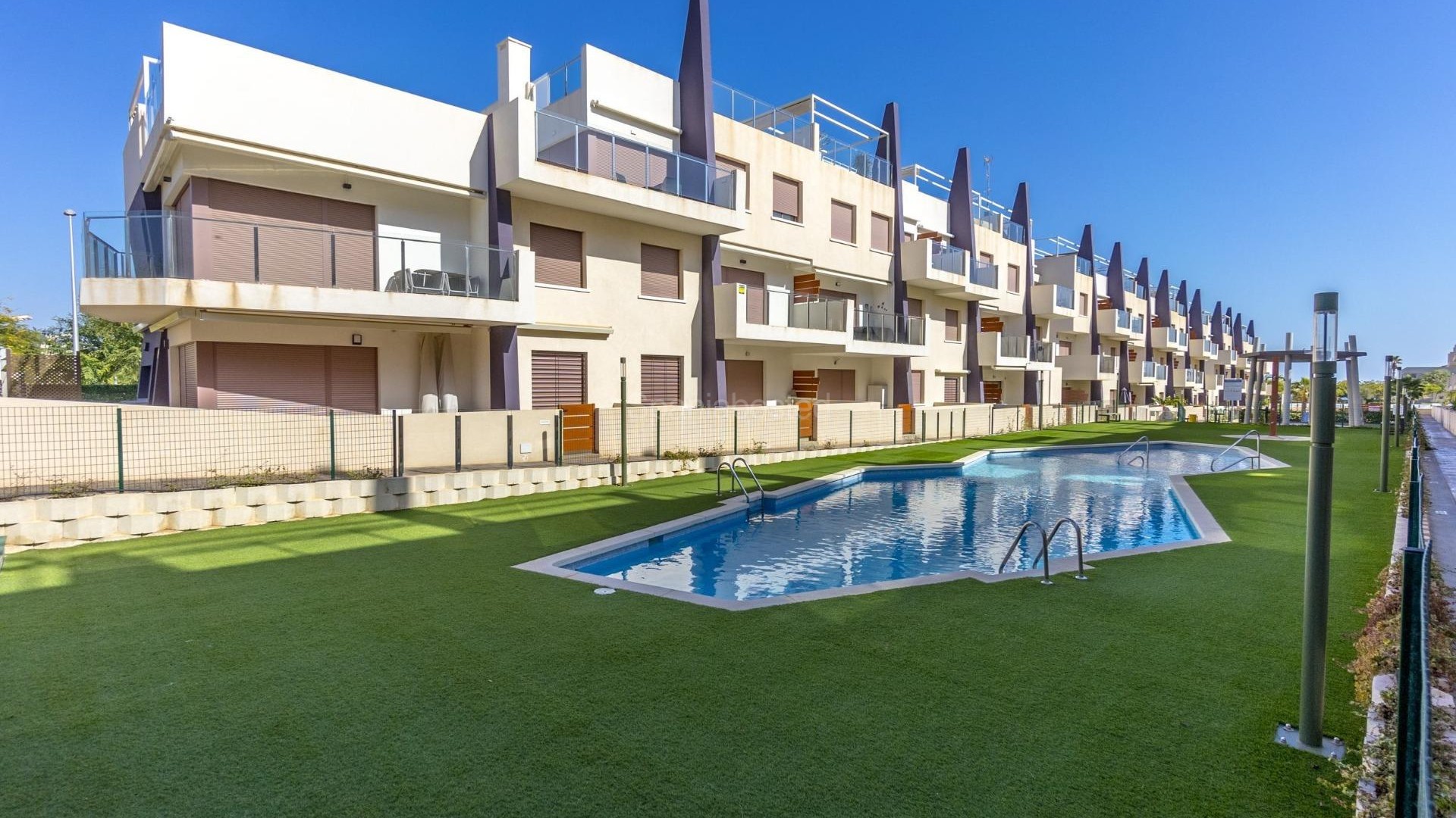 Resale - Apartment -
Pilar de la Horadada - Mil Palmeras