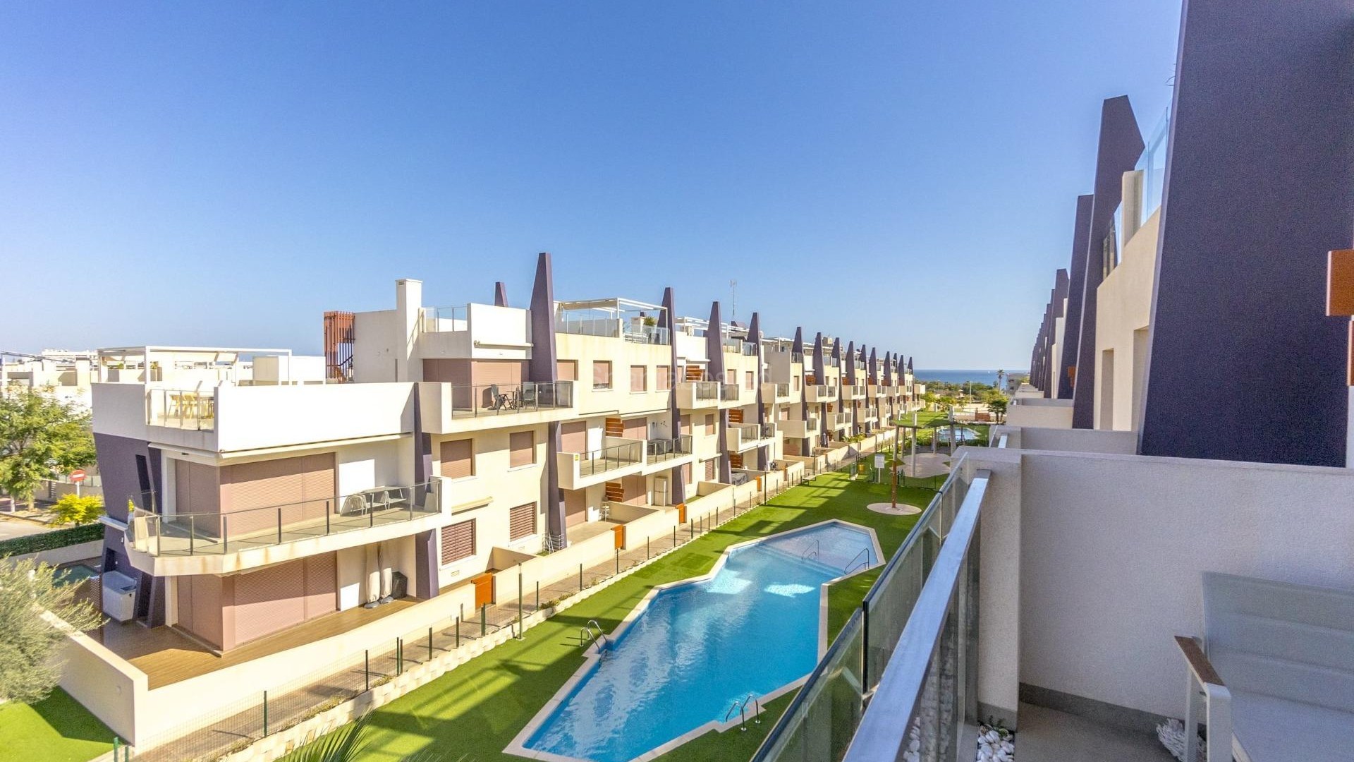 Resale - Apartment -
Pilar de la Horadada - Mil Palmeras