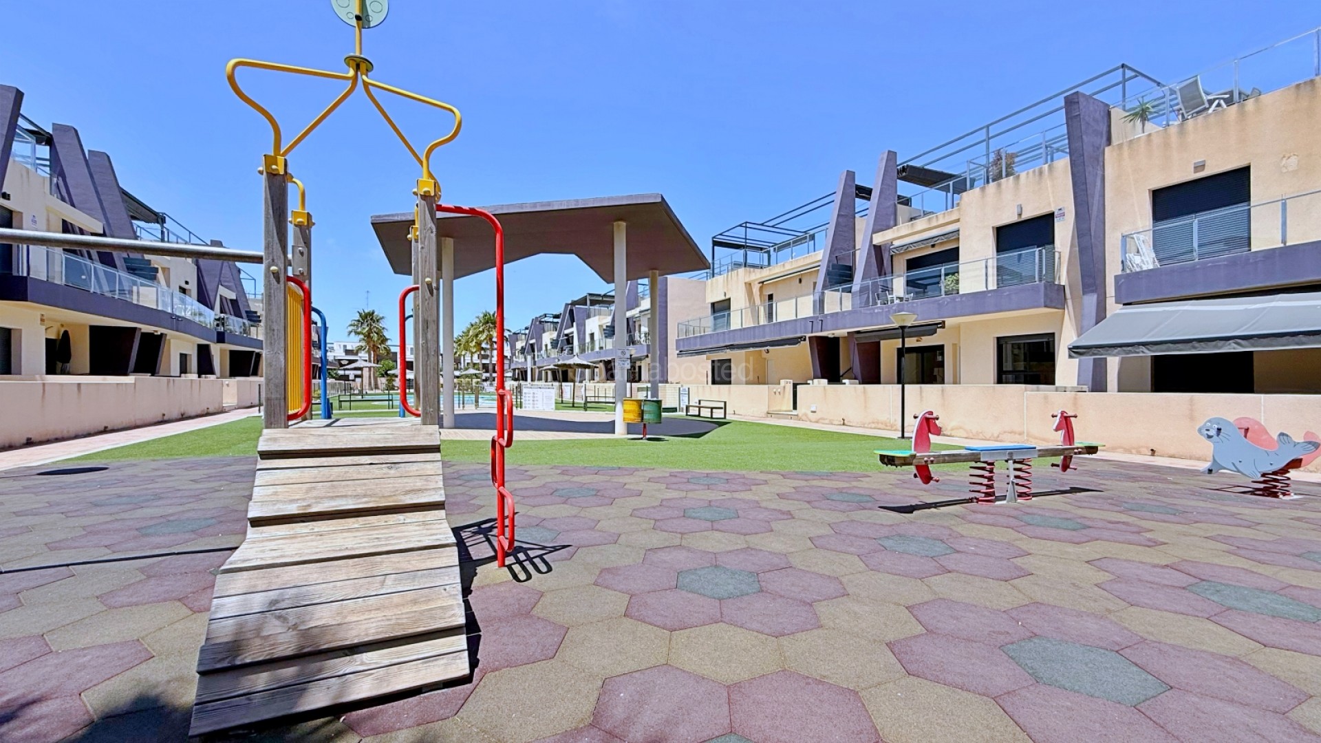 Resale - Apartment -
Pilar de la Horadada - Torre de la Horadada