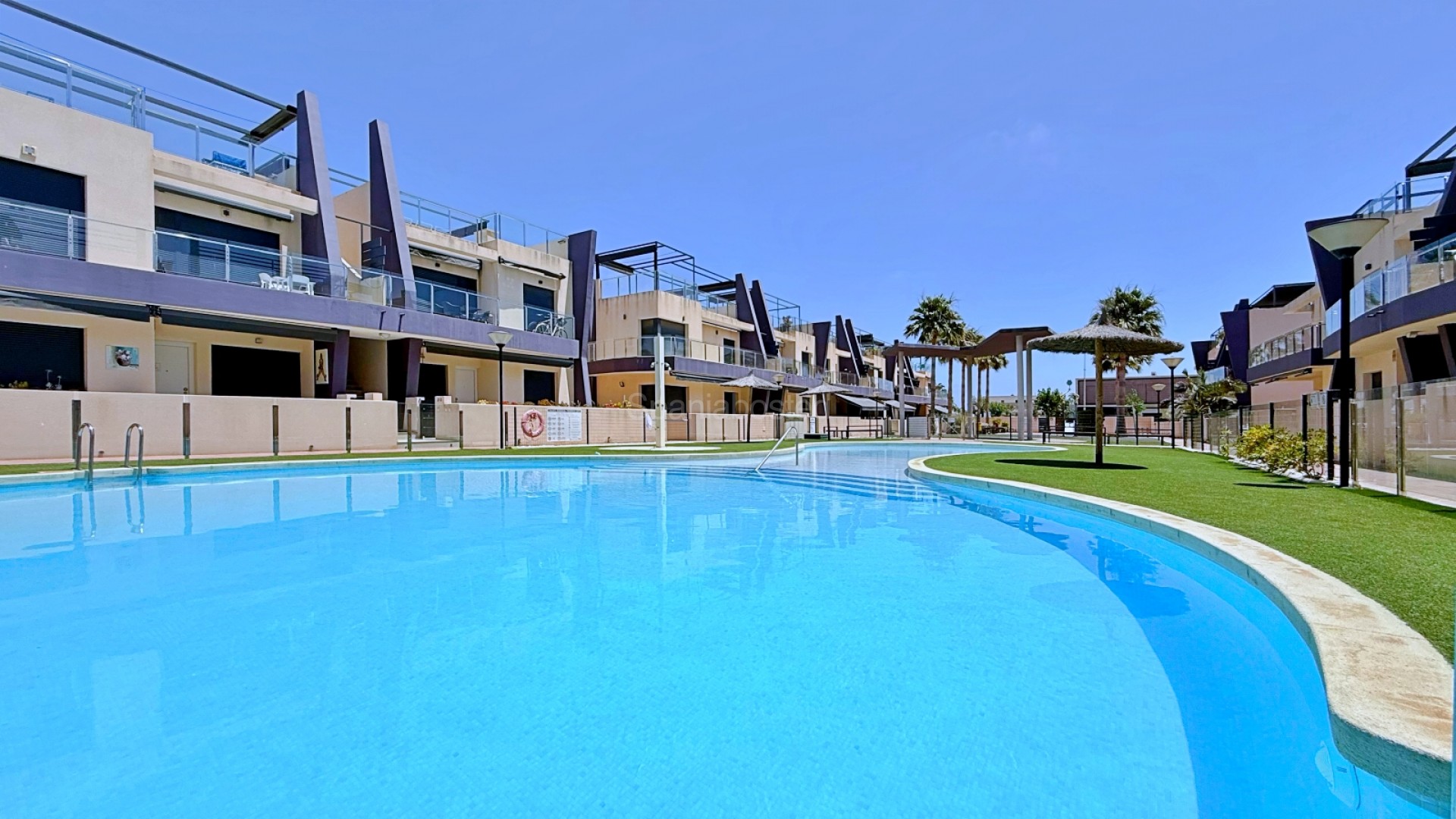 Resale - Apartment -
Pilar de la Horadada - Torre de la Horadada